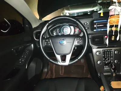 Volvo V40 2014, 137000 км, за 34412.12 CNY - фото 11