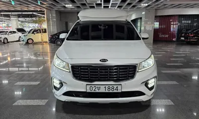 Kia Canival · 2019 год