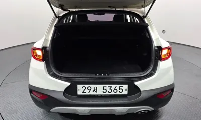 Kia Stonic 2018, 68270 км, за 10800000 KRW - фото 20