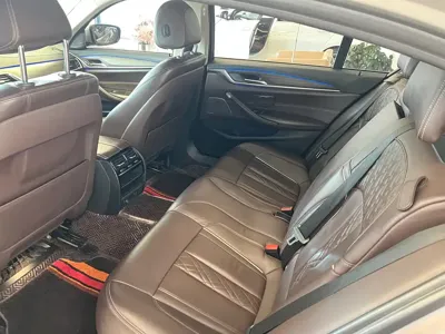 BMW 5 Series 2018, 135000 км, за 119800 CNY - фото 9