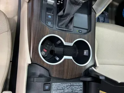Toyota Land Cruiser 2024, 30000 км, за 698000 CNY - фото 19