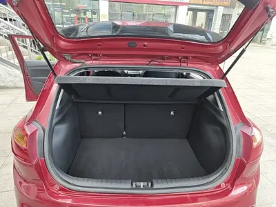 Hyundai Verna RV 2018, 68500 км, за 18100 CNY - фото 19