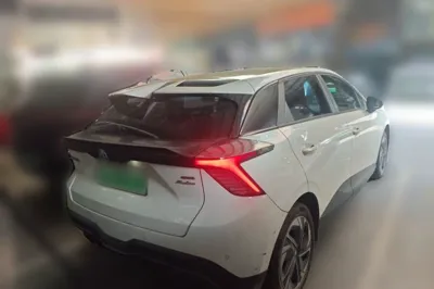 MG 4 EV 2022, 20600 км, за 71637 CNY