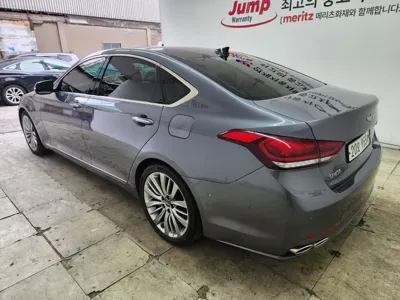 Hyundai Genesis 2016, 98790 км, за 16300000 KRW