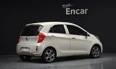 Kia Morning 2013, 180695 км, за 3400000 KRW