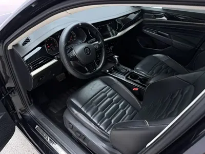 Volkswagen Passat 2021, 86000 км, за 90800 CNY - фото 8