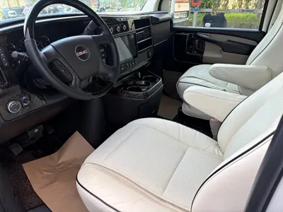 GMC Savana 2012, 70000 км, за 99000 CNY - фото 10