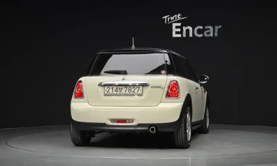 MINI Cooper 2013, 159667 км, за 2700000 KRW
