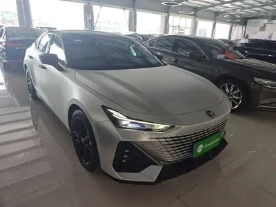 Changan UNI-V 2022, 29900 км, за 68100 CNY