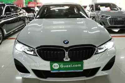 BMW 3 Series 2021, 30600 км, за 166883.35 CNY