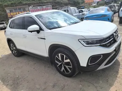 Volkswagen Tayron 2023, 27000 км, за 178800 CNY