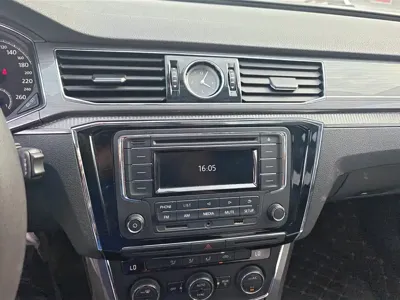 Volkswagen Passat 2017, 69500 км, за 58800 CNY - фото 13
