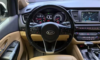 Kia Canival 2018, 152488 км, за 10700000 KRW - фото 13