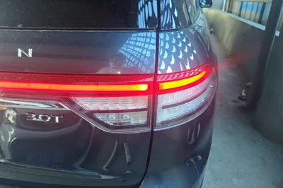 Lincoln Aviator 2021, 72900 км, за 219740.82 CNY - фото 9