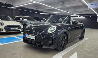 MINI Cooper Convertible · 2023 год