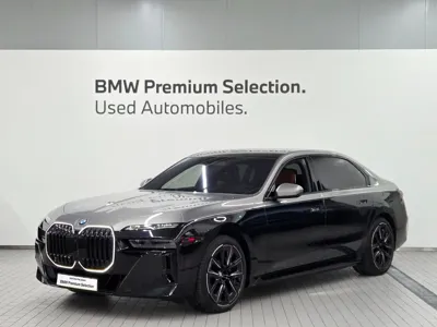 BMW i7 · 2026 год
