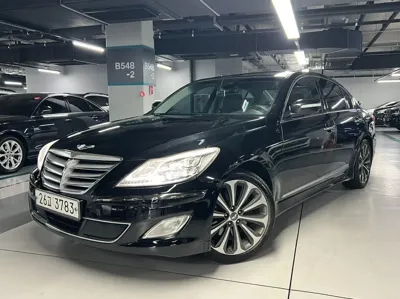 Hyundai Genesis · 2012 год
