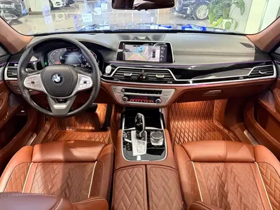 BMW 7 Series 2020, 95000 км, за 358800 CNY - фото 7