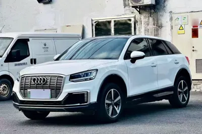 Audi Q2L e-tron · 2019 год
