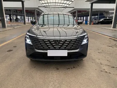 Changan 长安CS75PLUS 2025, 6000 км, за 92800 CNY