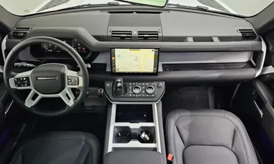 Land Rover Defender 2025, 274 км, за 99000000 KRW