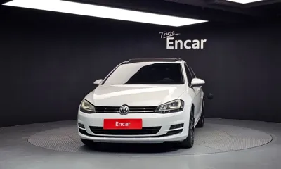 Volkswagen Golf 2015, 135778 км, за 9000000 KRW