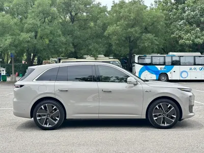 Li Auto Li L6 2025, 8000 км, за 218000 CNY - фото 8