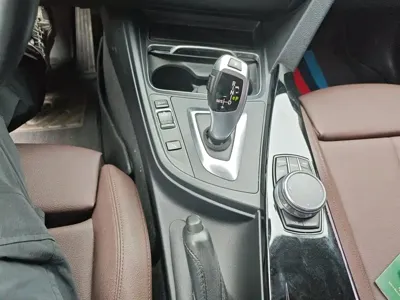 BMW 3 Series 2019, 76800 км, за 77500 CNY - фото 10