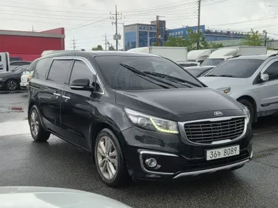 Kia Canival · 2018 год