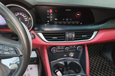 Alfa Romeo Stelvio 2020, 30400 км, за 171321.23 CNY - фото 15