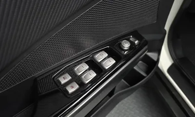 KG_Mobility_Ssangyong TIBOLI 2016, 134931 км, за 5500000 KRW - фото 18