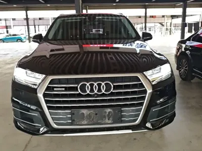 Audi Q7 2018, 134200 км, за 167000 CNY