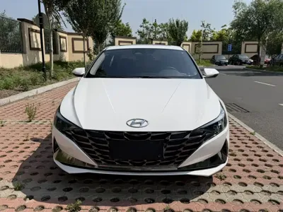 Hyundai Elantra 2022, 34000 км, за 91800 CNY