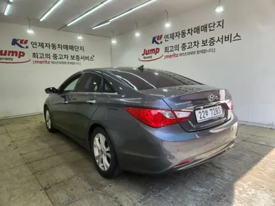 Hyundai Sonata 2011, 120690 км, за 3590000 KRW - фото 10
