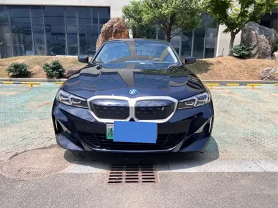BMW i3 2023, 28000 км, за 108800 CNY