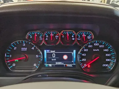 Chevrolet Surburban 2017, 85000 км, за 37000000 KRW - фото 8