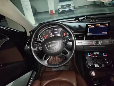 Audi A8 2014, 102100 км, за 91100 CNY - фото 3
