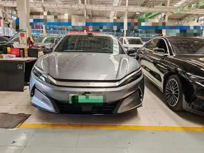 BYD 汉L 2026, 6000 км, за 189000 CNY