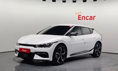 Kia EV6 · 2023 год
