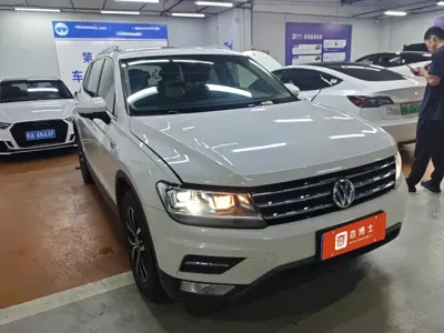 Volkswagen Tiguan L 2018, 91000 км, за 61800 CNY