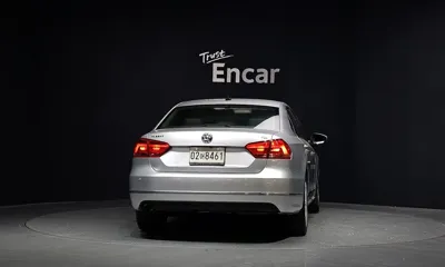 Volkswagen Passat 2015, 136260 км, за 4900000 KRW