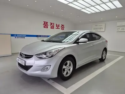 Hyundai Avante · 2011 год