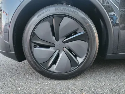Tesla Model Y 2025, 1050 км, за 33220000 KRW - фото 20