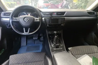 Skoda Superb 2016, 183800 км, за 42840.8 CNY - фото 18
