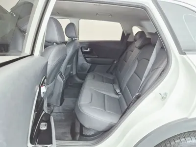 Kia Niro 2022, 86988 км, за 13780000 KRW - фото 10