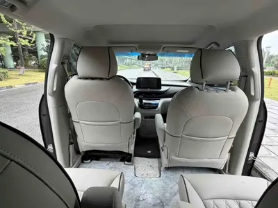 Buick GL8 2021, 80000 км, за 88800 CNY - фото 12