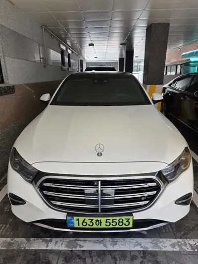 Mercedes-Benz E-Class · 2025 год