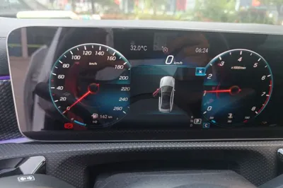Mercedes-Benz A-Class 2020, 64300 км, за 90948.61 CNY - фото 11
