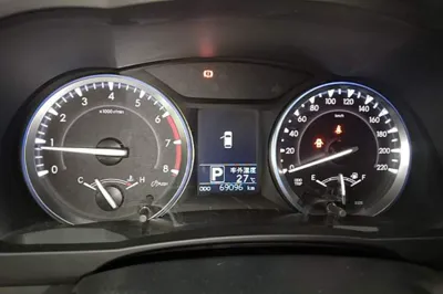 Toyota Highlander 2015, 69100 км, за 82860.45 CNY - фото 14