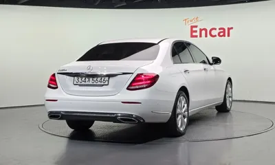 Mercedes-Benz E-Class 2019, 81929 км, за 25300000 KRW